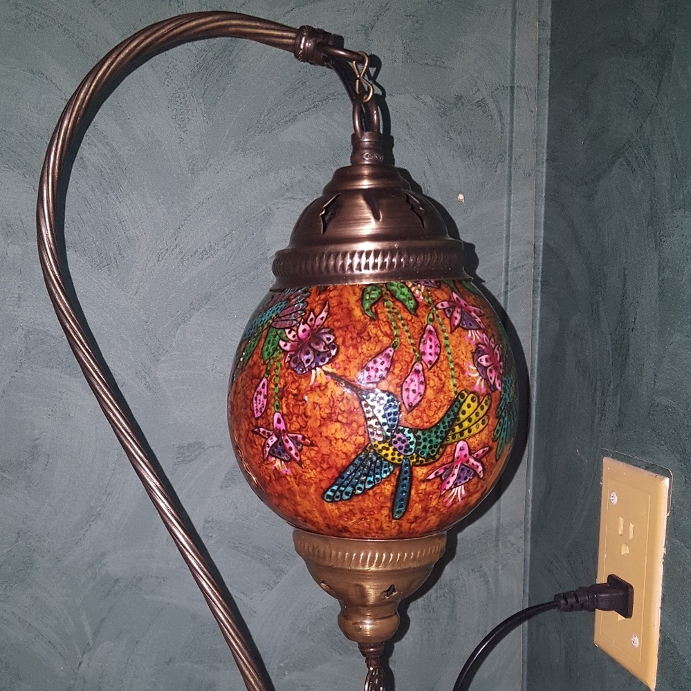 Hummingbirds gourd lamp